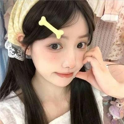黄叶舞青风